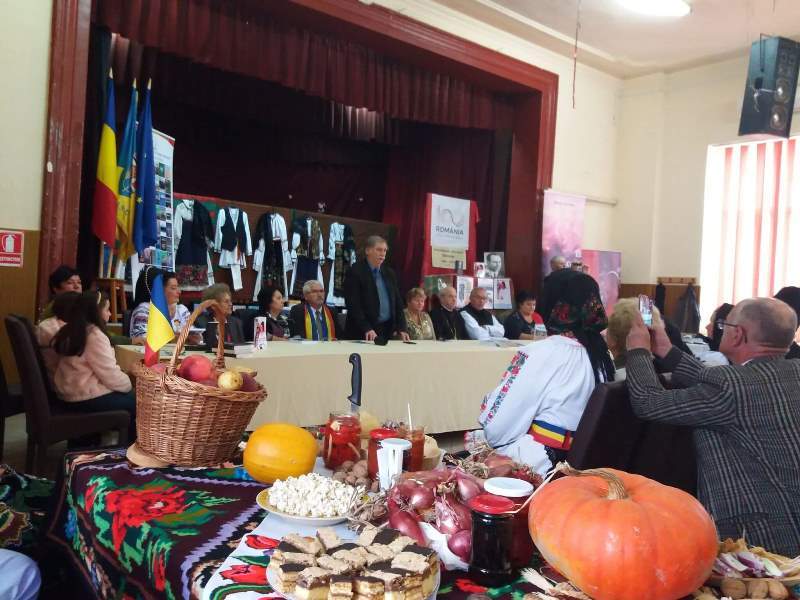 Grupul folcloric „Ecou din Ibănești” a participat la Zilele Bibliotecii Orășenești "Liviu Rusu", din Sărmașu